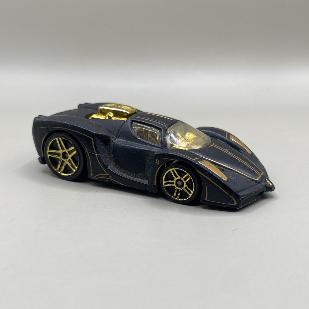 Hot‎ Wheels 2003 First Editions Enzo Ferrari Matte Black Gold 1:64 Diecast Car